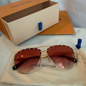 Louis Vuitton Party Stud Gradient Pink Aviator Sunglasses - Z2348U